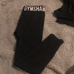 Gym shark leggings